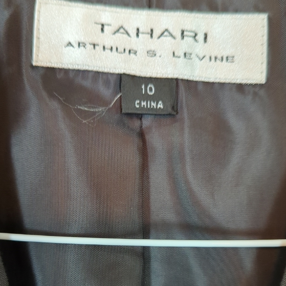 Tahari Women's Blazer and Pants Set - Picture 5 of 11